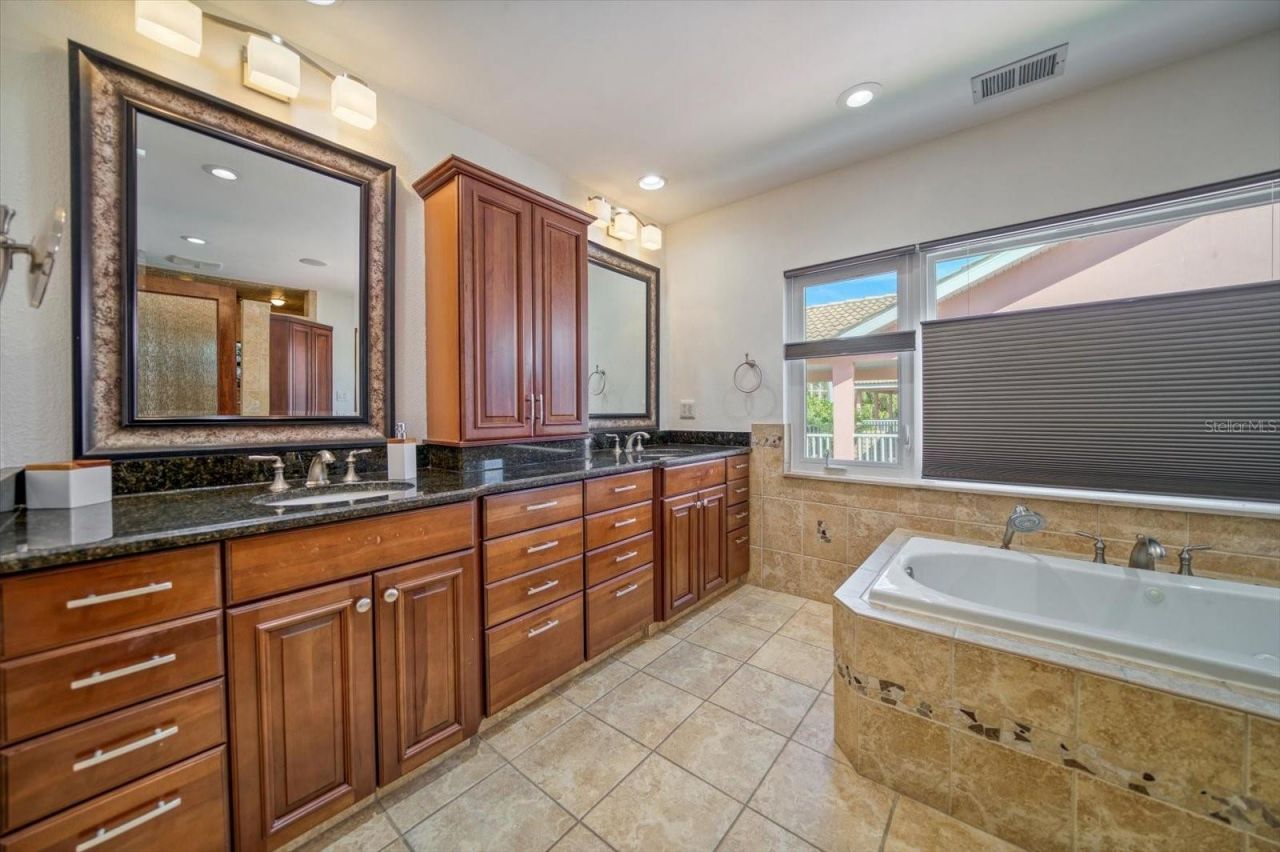 101 Harrison Avenue, Belleair Beach, FL 33786 Photo