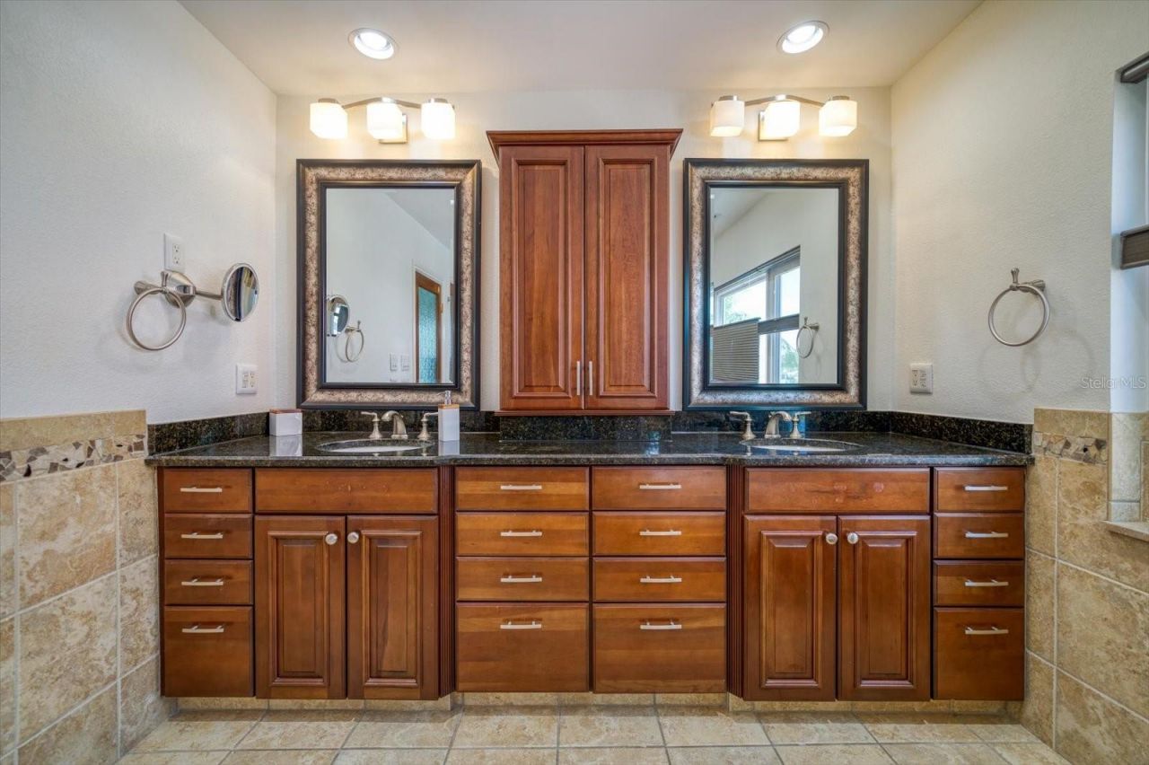 101 Harrison Avenue, Belleair Beach, FL 33786 Photo