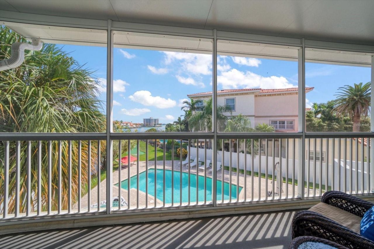 101 Harrison Avenue, Belleair Beach, FL 33786 Photo