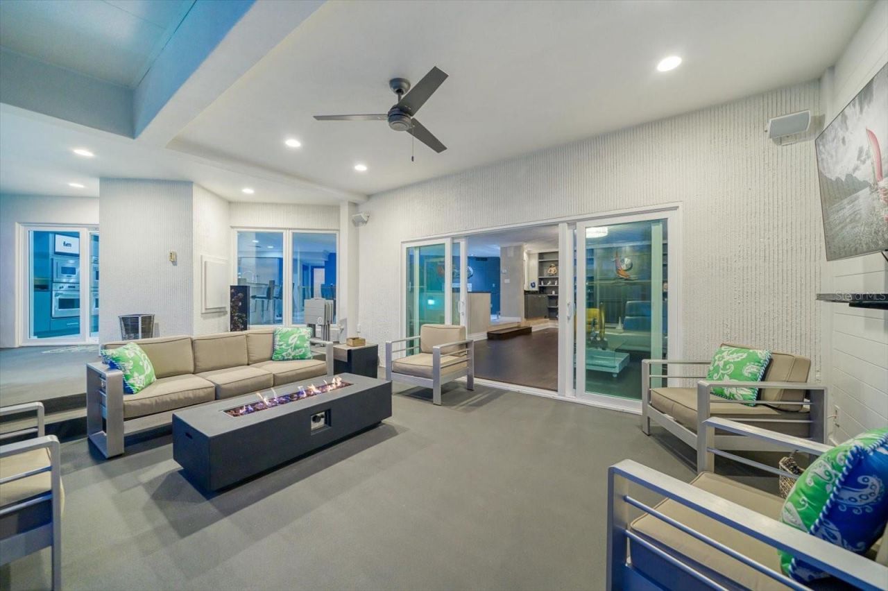 101 Harrison Avenue, Belleair Beach, FL 33786 Photo