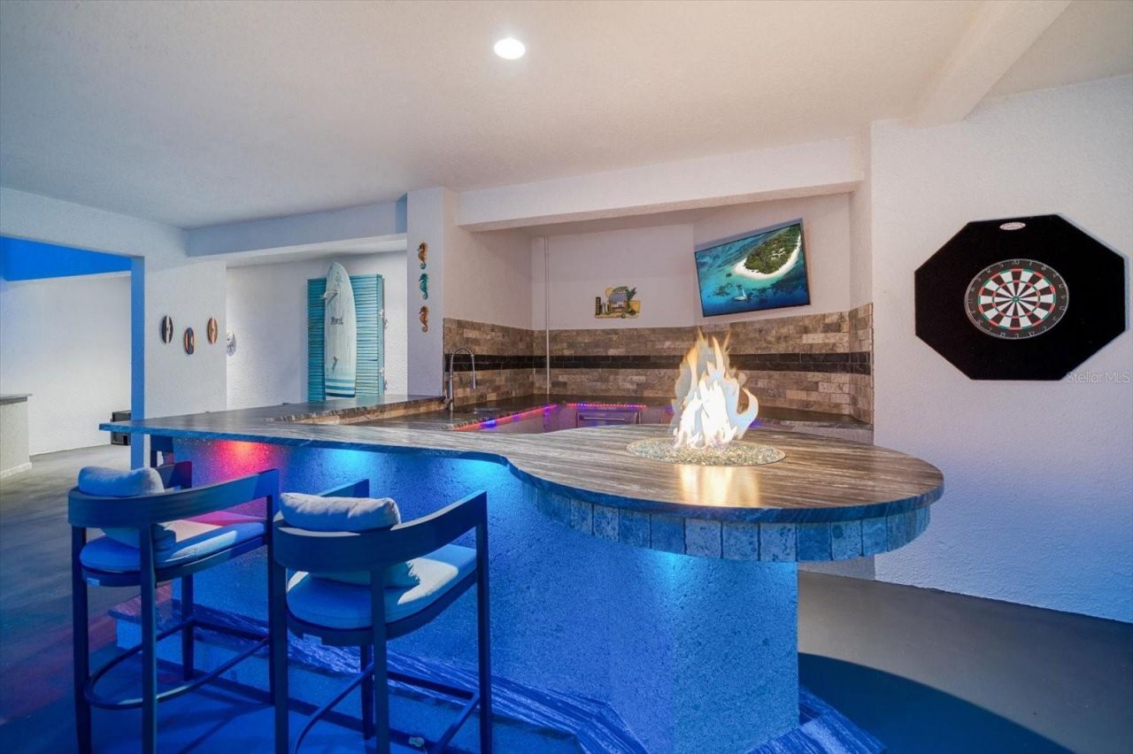 101 Harrison Avenue, Belleair Beach, FL 33786 Photo