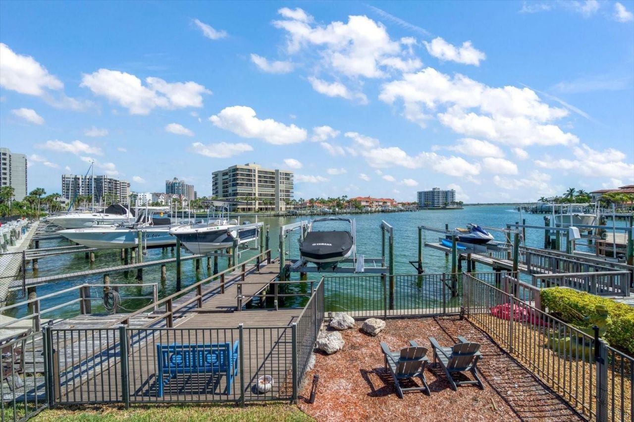 101 Harrison Avenue, Belleair Beach, FL 33786 Photo