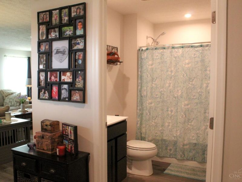 5901 Cresting Drive, Middletown, OH 45005 Photo 32