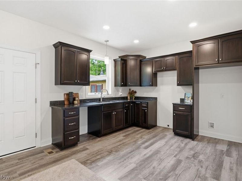 2327 S Oak Knoll Drive, Lakeside Marblehead, OH 43440 Photo 6