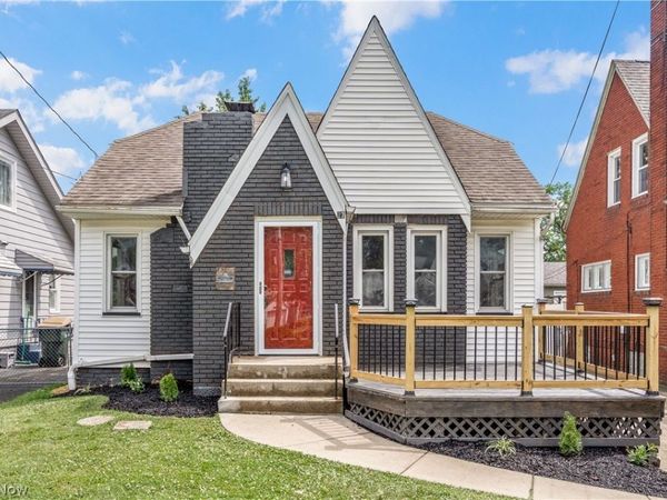 27 Erskine Avenue , Youngstown, OH 44512