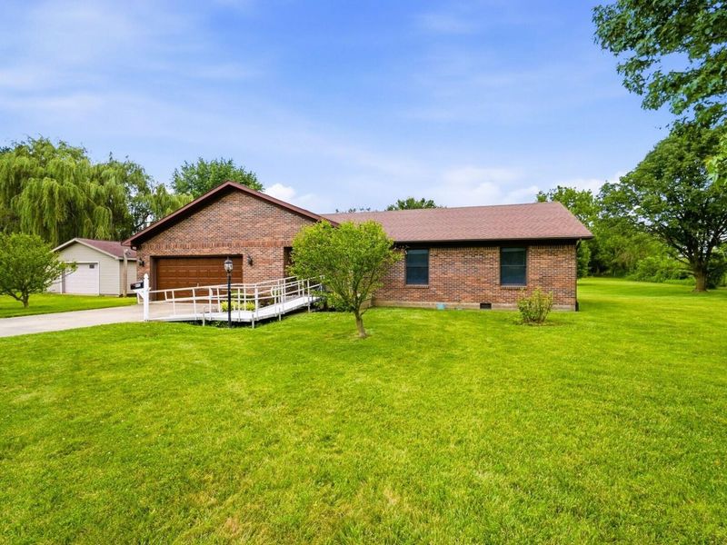4045 Dialton Road, Springfield, OH 45502 Photo 1