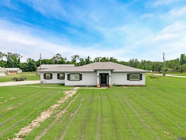 43271 Bayou Narcisse, Gonzales, LA 70737
