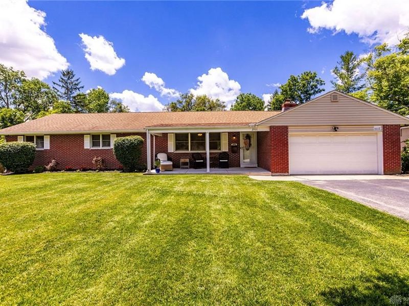 2097 Bonniedale Drive, Bellbrook, OH 45305 Photo 1