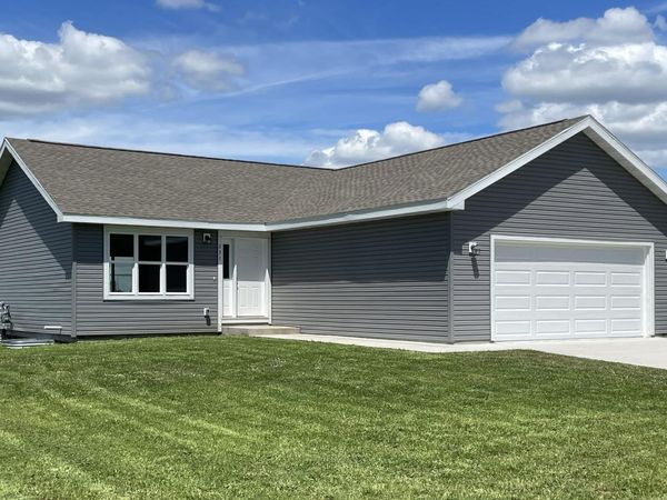 231 Julia Street , Claremont, MN 55924