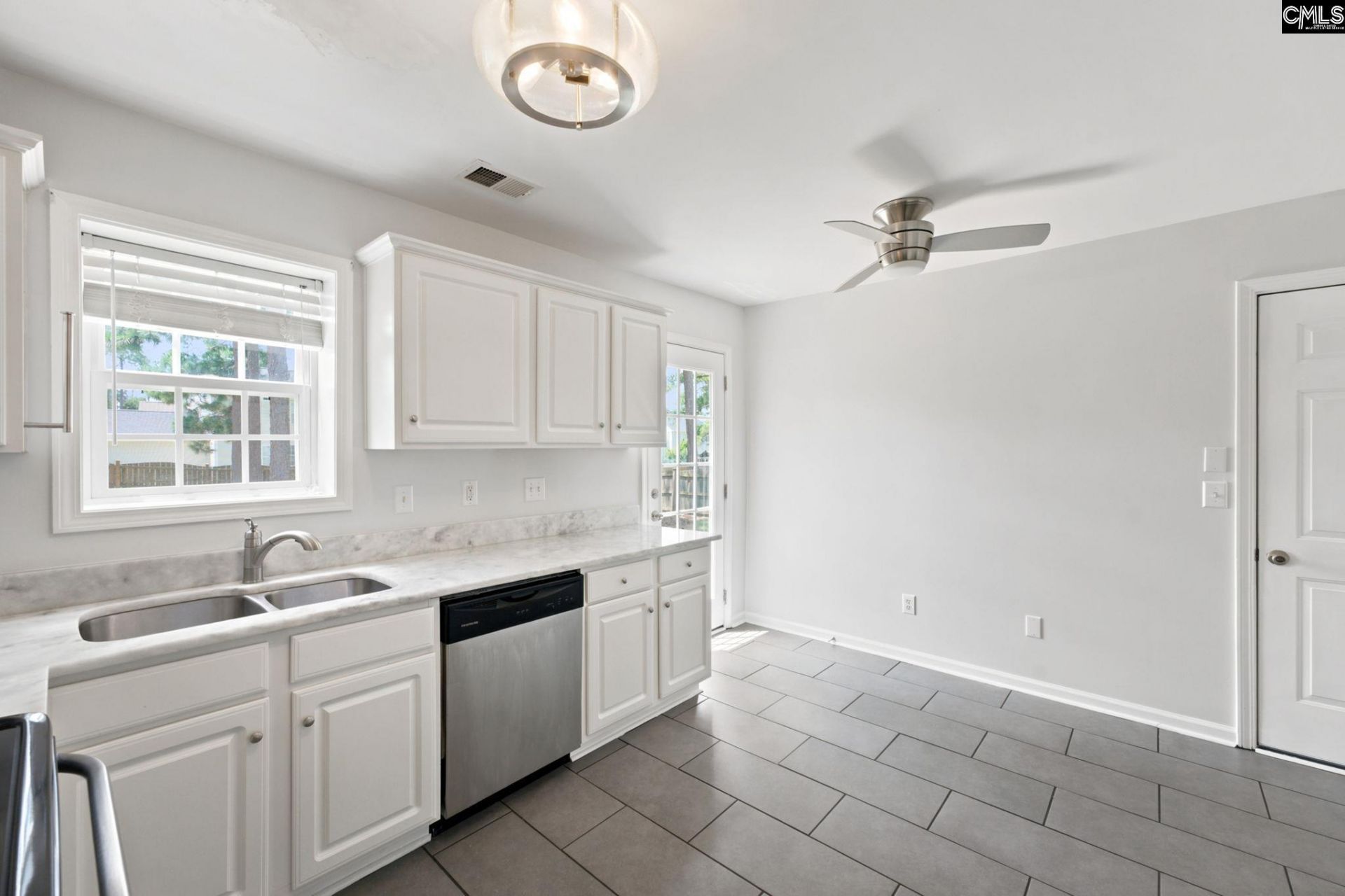 528 Riglaw Circle  Photo 9