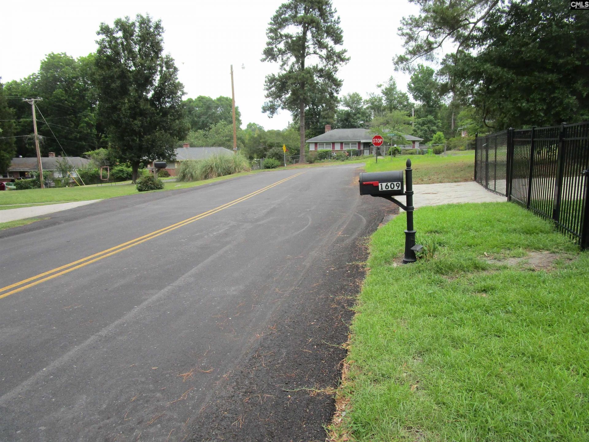 1609 Mccaw Road  Photo 17