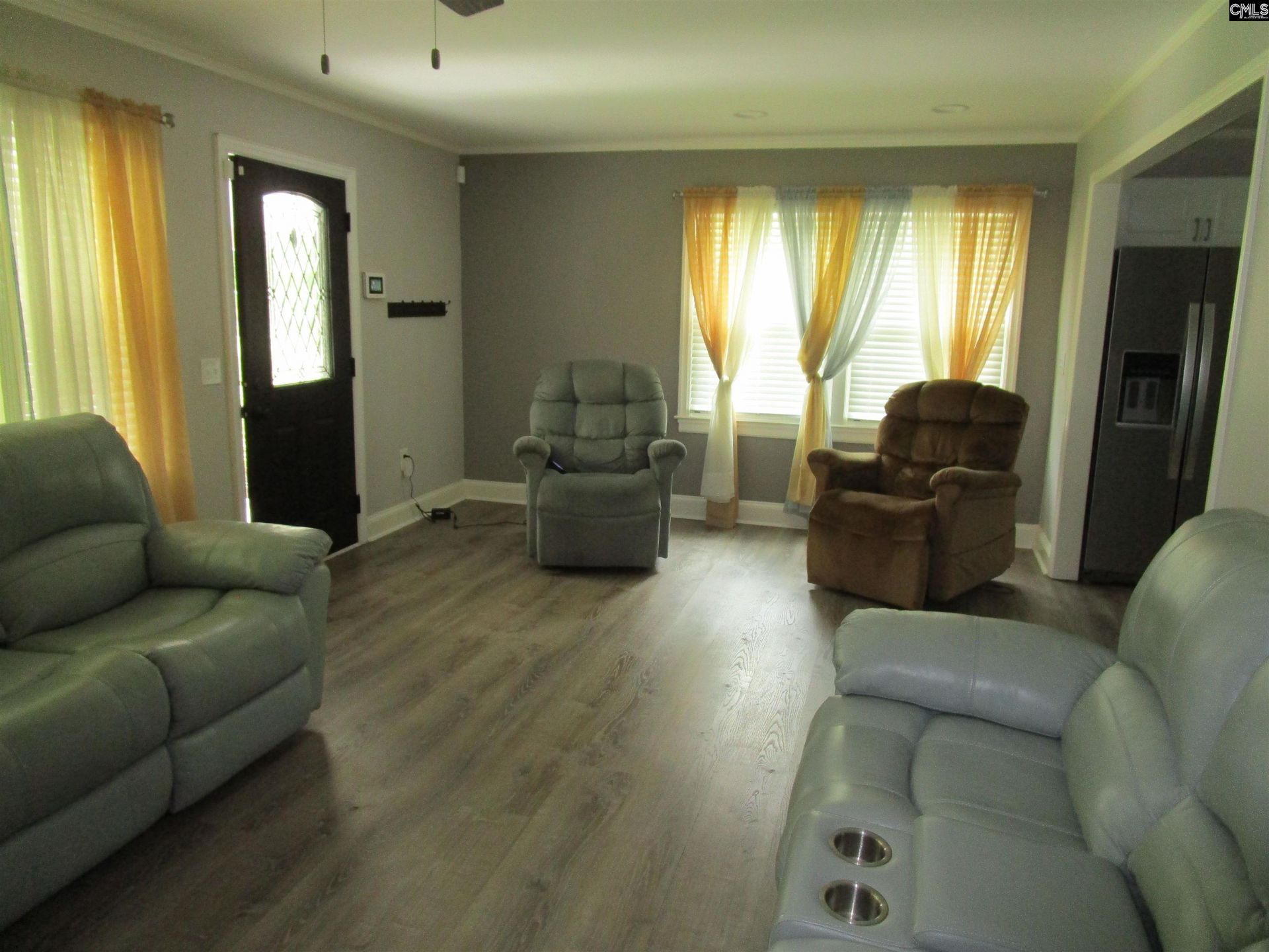 1609 Mccaw Road  Photo 5