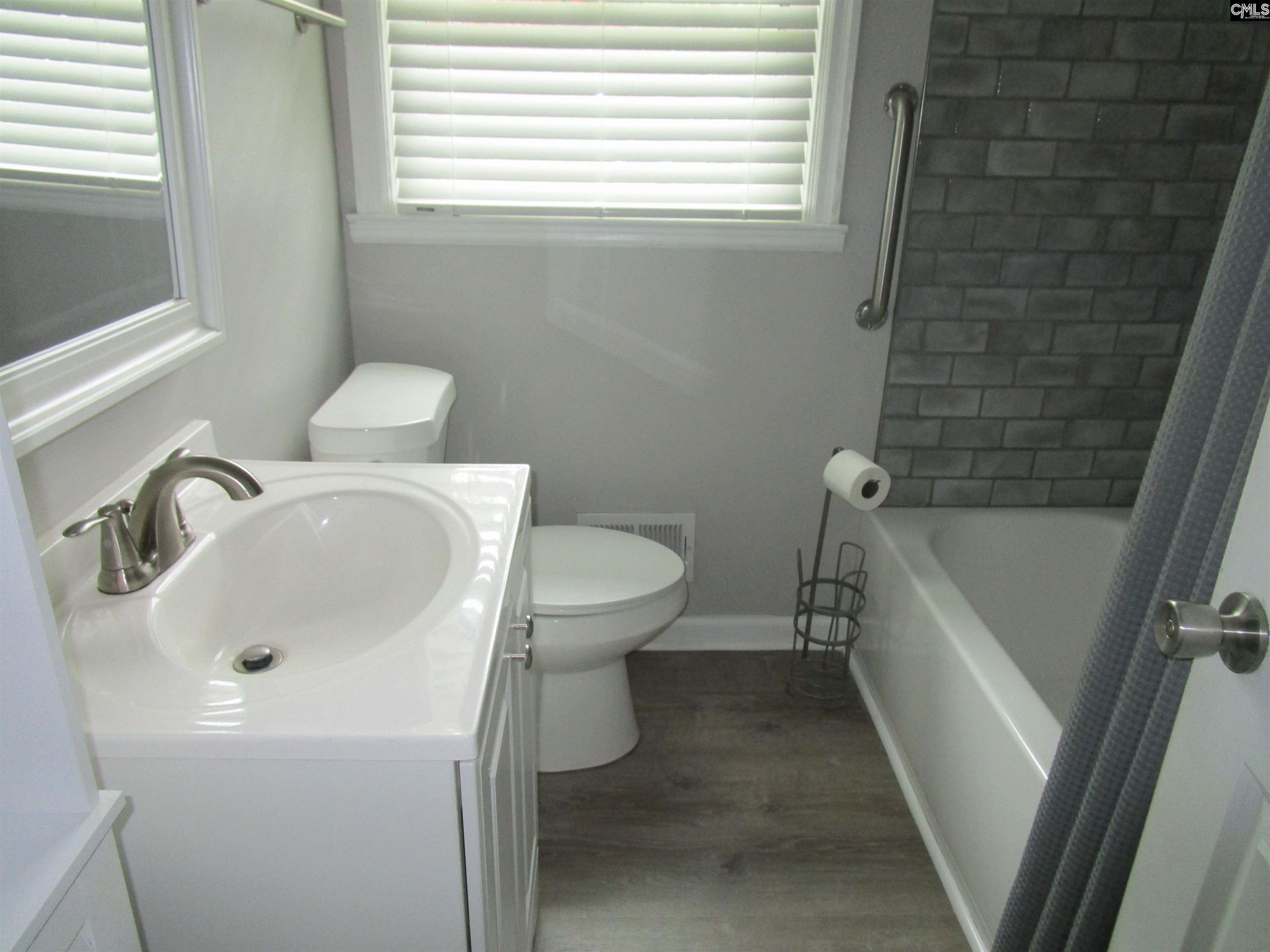 1609 Mccaw Road  Photo 8