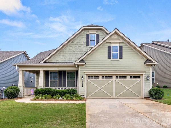 8416 Festival Way, Charlotte, NC 28215
