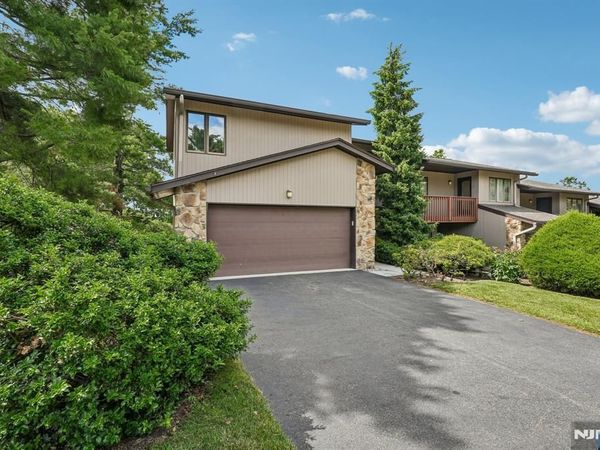 19 Cedar Wood Terrace, Woodland Park, NJ 07424