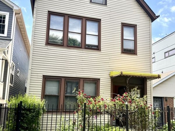 1748 N Artesian Avenue , Chicago, IL 60647