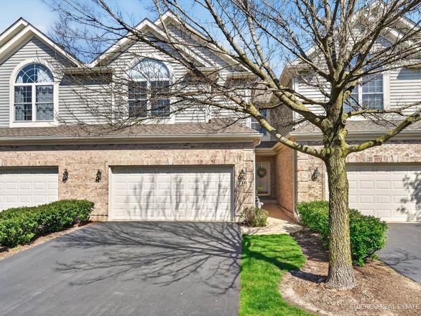 710 Juniper Lane, Lake In The Hills, IL 60156