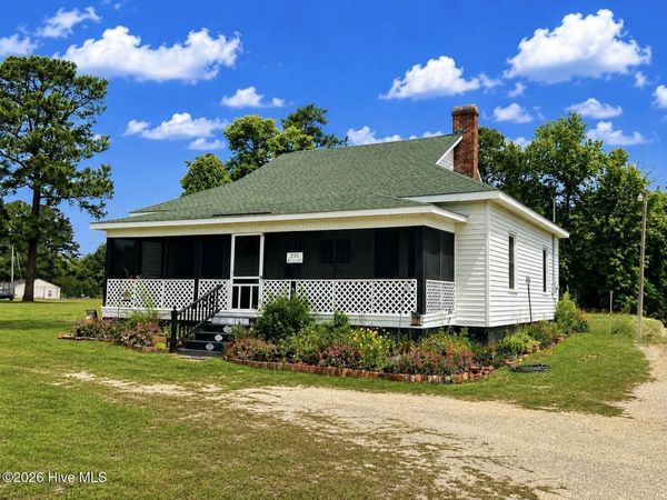 231 N Nc 33 Highway E, Chocowinity, NC 27817