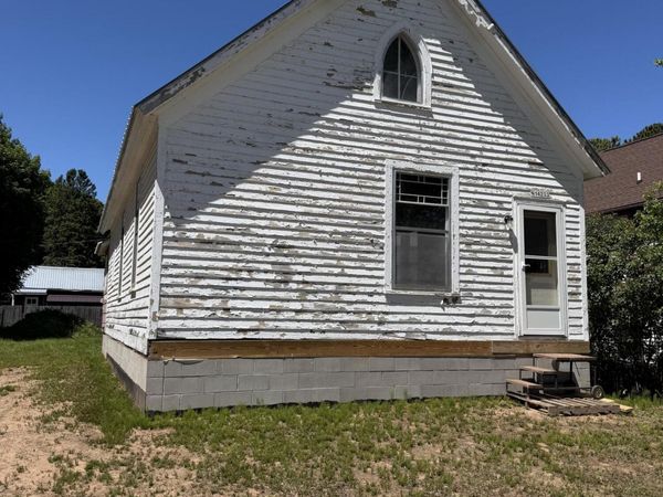 14233 Lake AVE, Grand Marais, MI 49839