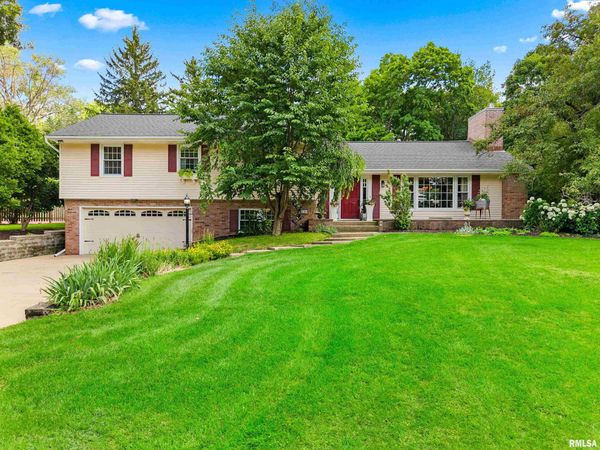 236 VAN DYKE Drive, Canton, IL 61520