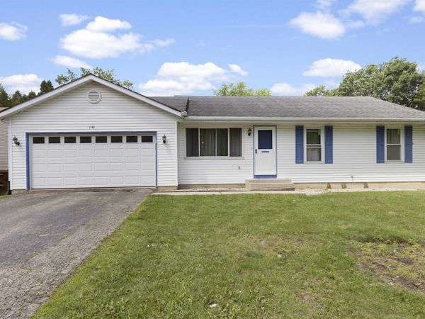 1141 Arnold Avenue, ROCKFORD, IL 61108
