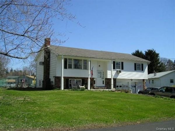 32 Clintonwood Drive , New Windsor, NY 12553