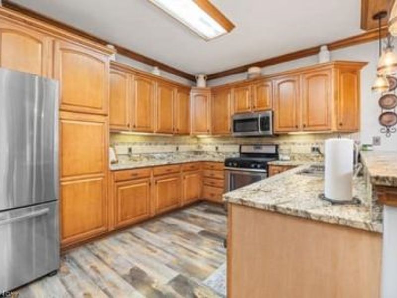 773 Kristy Court, Wadsworth, OH 44281 Photo 6
