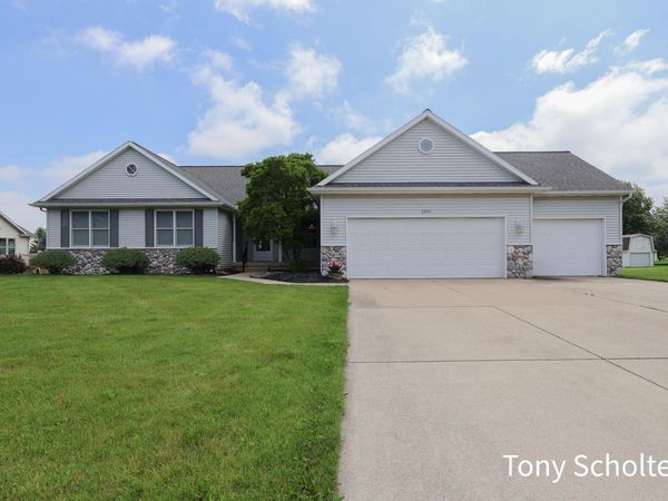 3890 Sundial Avenue, Hudsonville, MI 49426