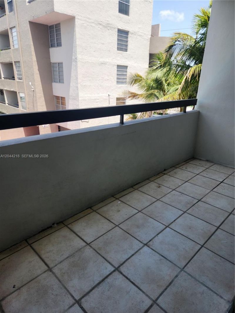 802 NW 87th Ave , Unit 312, Miami, FL 33172 Photo