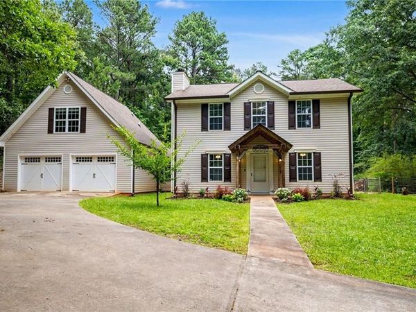 1370 Bethlehem Church Road , Grantville, GA 30220