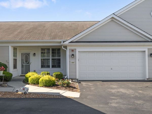 13597 Hemlock Road, Huntley, IL 60142