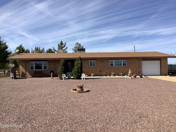 133 E LEHIGH Street, Pearce, AZ 85625