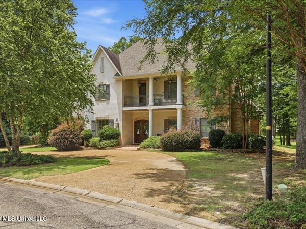 460 Pembrooke Drive, Madison, MS 39110