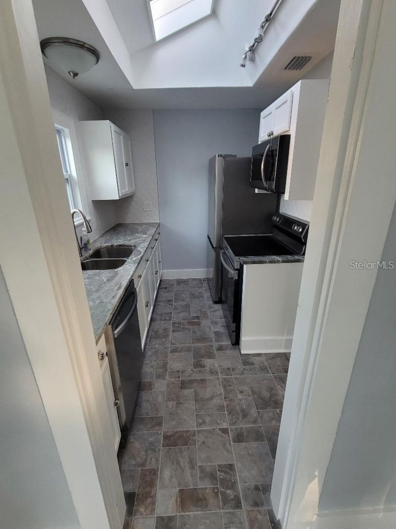 3631 N 4th Avenue N, Saint Petersburg, FL 33713 Photo