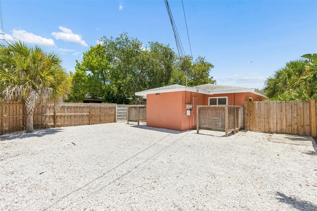 6219 2nd Avenue S, Saint Petersburg, FL 33707 Photo