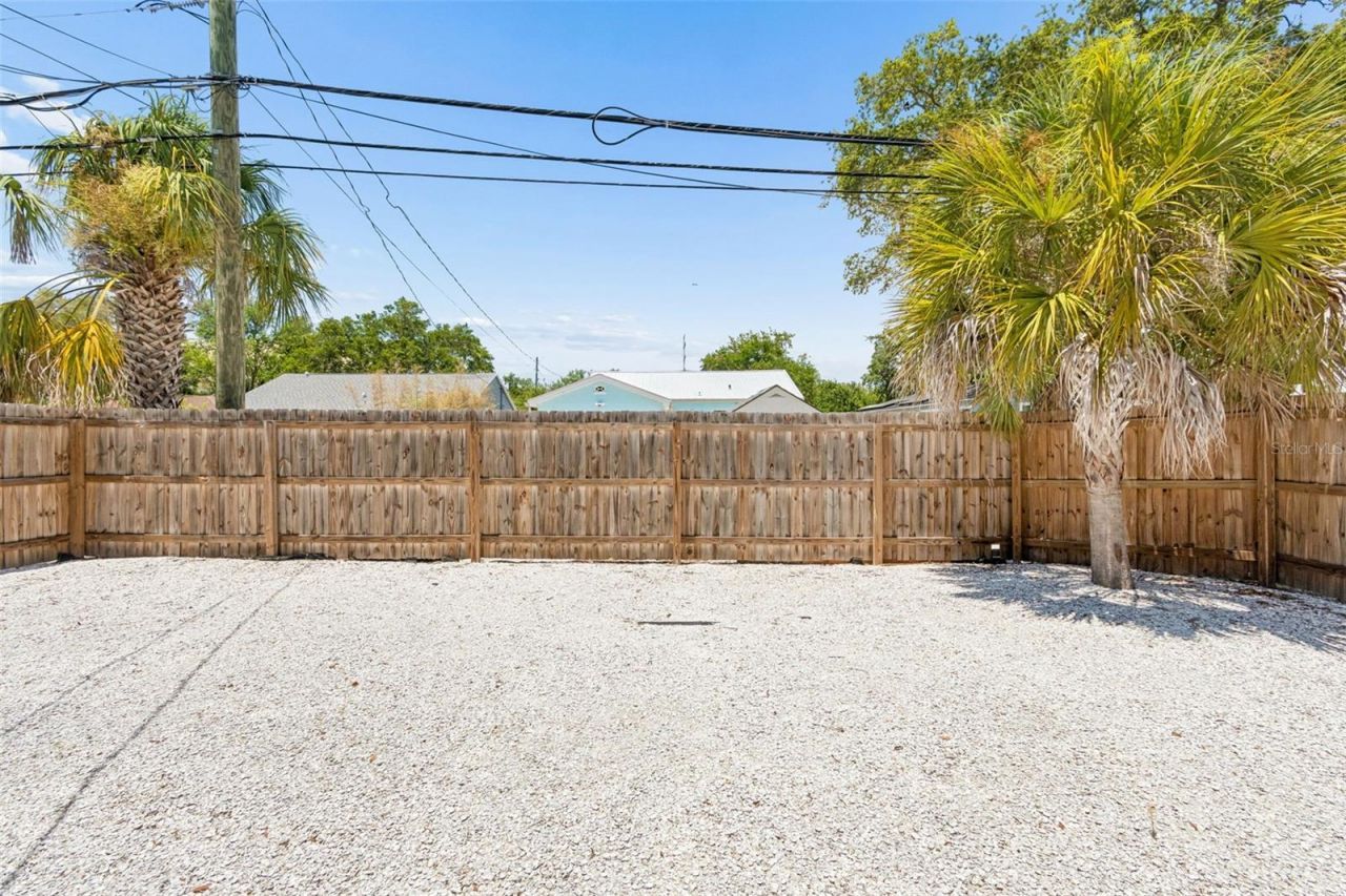 6219 2nd Avenue S, Saint Petersburg, FL 33707 Photo