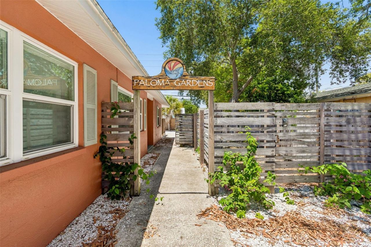 6219 2nd Avenue S, Saint Petersburg, FL 33707 Photo