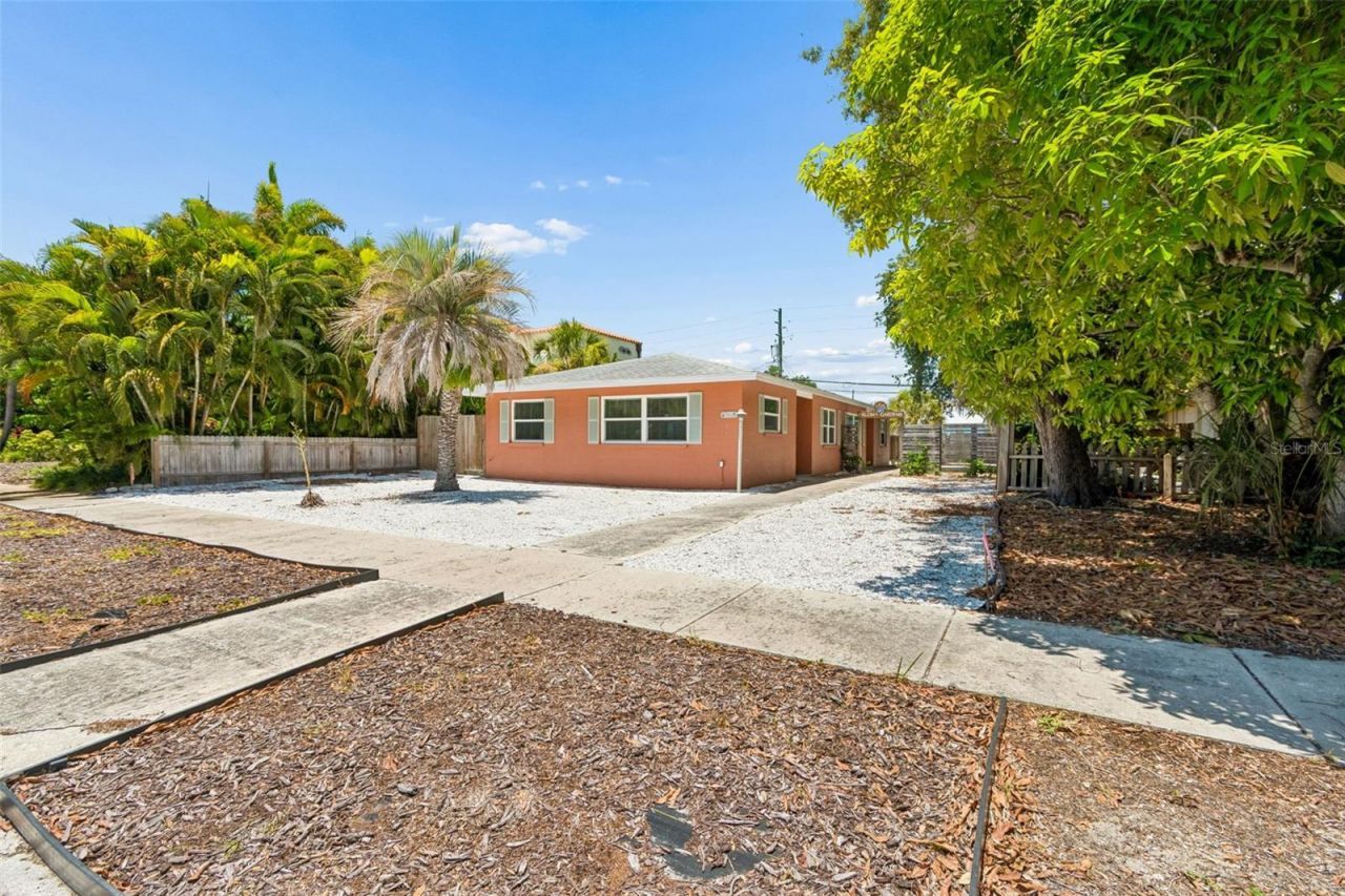 6219 2nd Avenue S, Saint Petersburg, FL 33707 Photo