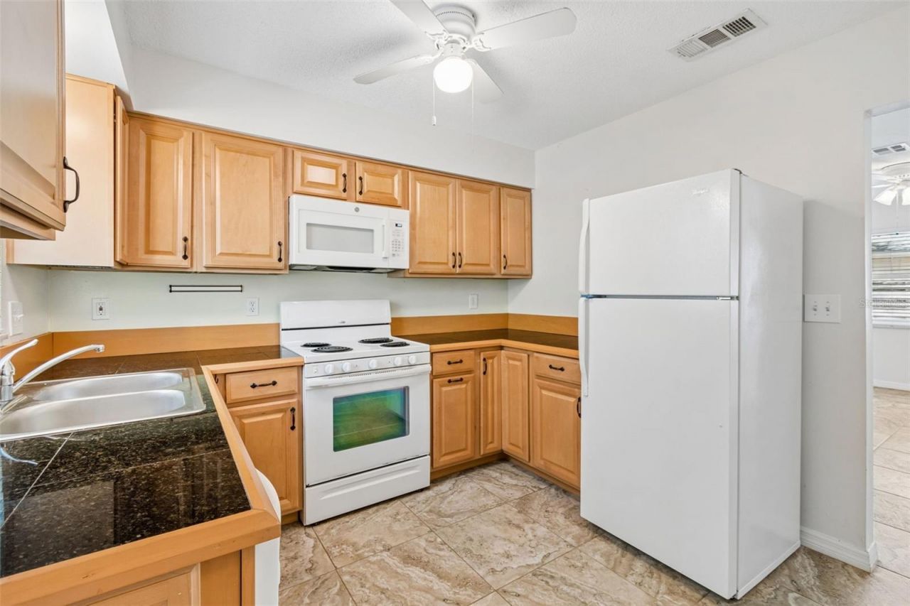 6219 2nd Avenue S, Saint Petersburg, FL 33707 Photo