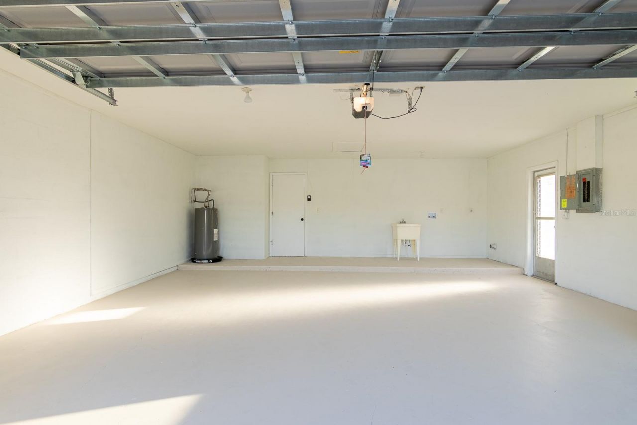 1115 Southern Pine Lane, Sarasota, FL 34243 Photo