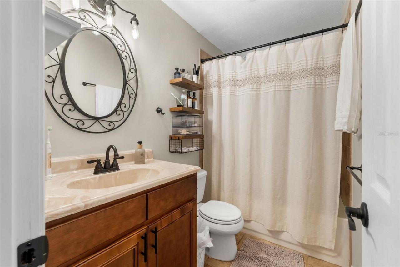 2660 SW 14th Drive , Unit 125, Gainesville, FL 32608 Photo