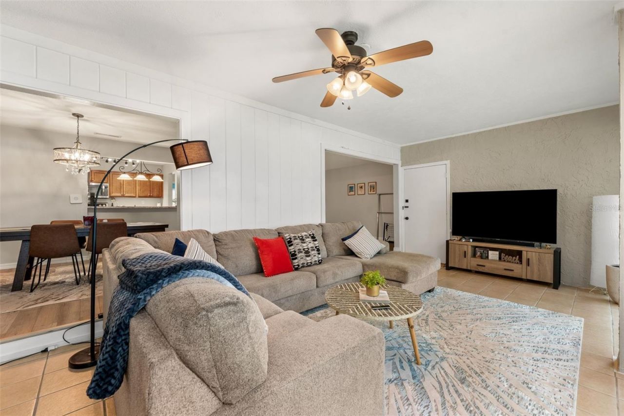 2660 SW 14th Drive , Unit 125, Gainesville, FL 32608 Photo