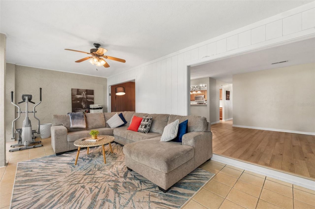 2660 SW 14th Drive , Unit 125, Gainesville, FL 32608 Photo