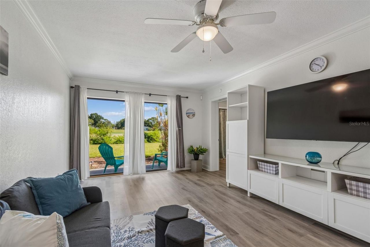 2117 Lakewood Club Drive S, Unit 7-N, Saint Petersburg, FL 33712 Photo