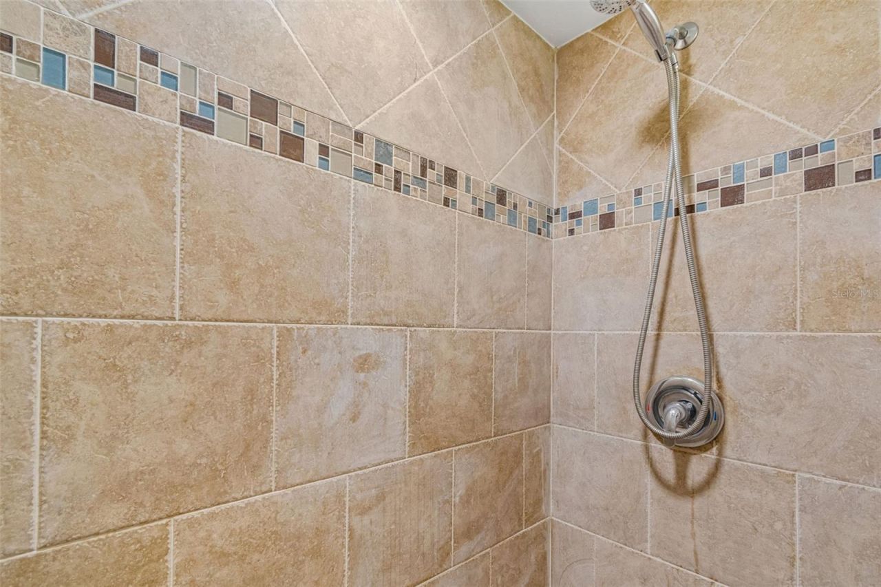 2117 Lakewood Club Drive S, Unit 7-N, Saint Petersburg, FL 33712 Photo