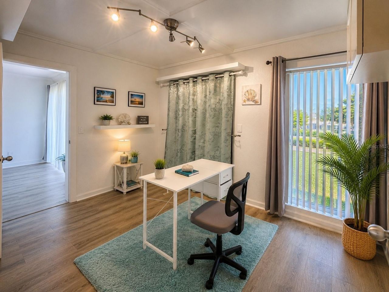 2117 Lakewood Club Drive S, Unit 7-N, Saint Petersburg, FL 33712 Photo
