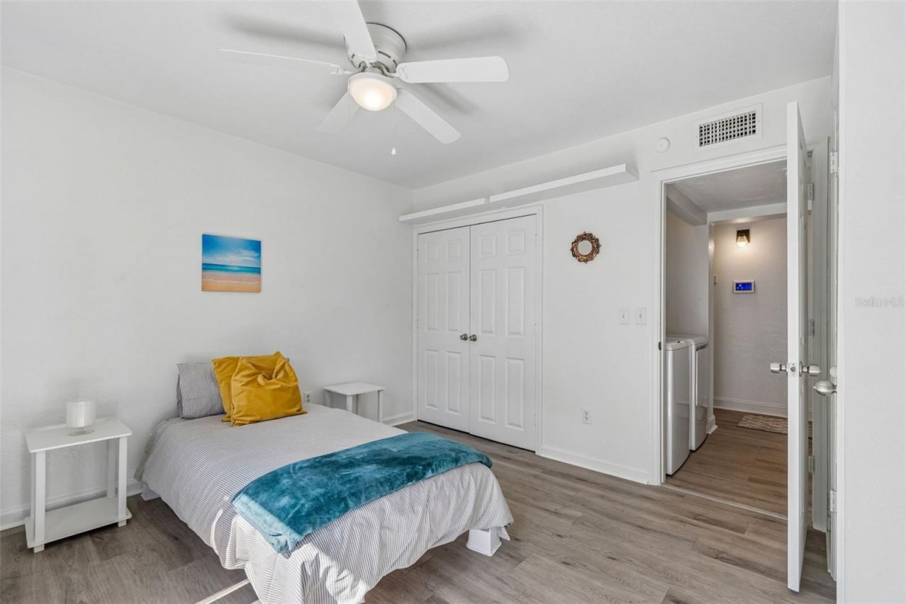 2117 Lakewood Club Drive S, Unit 7-N, Saint Petersburg, FL 33712 Photo