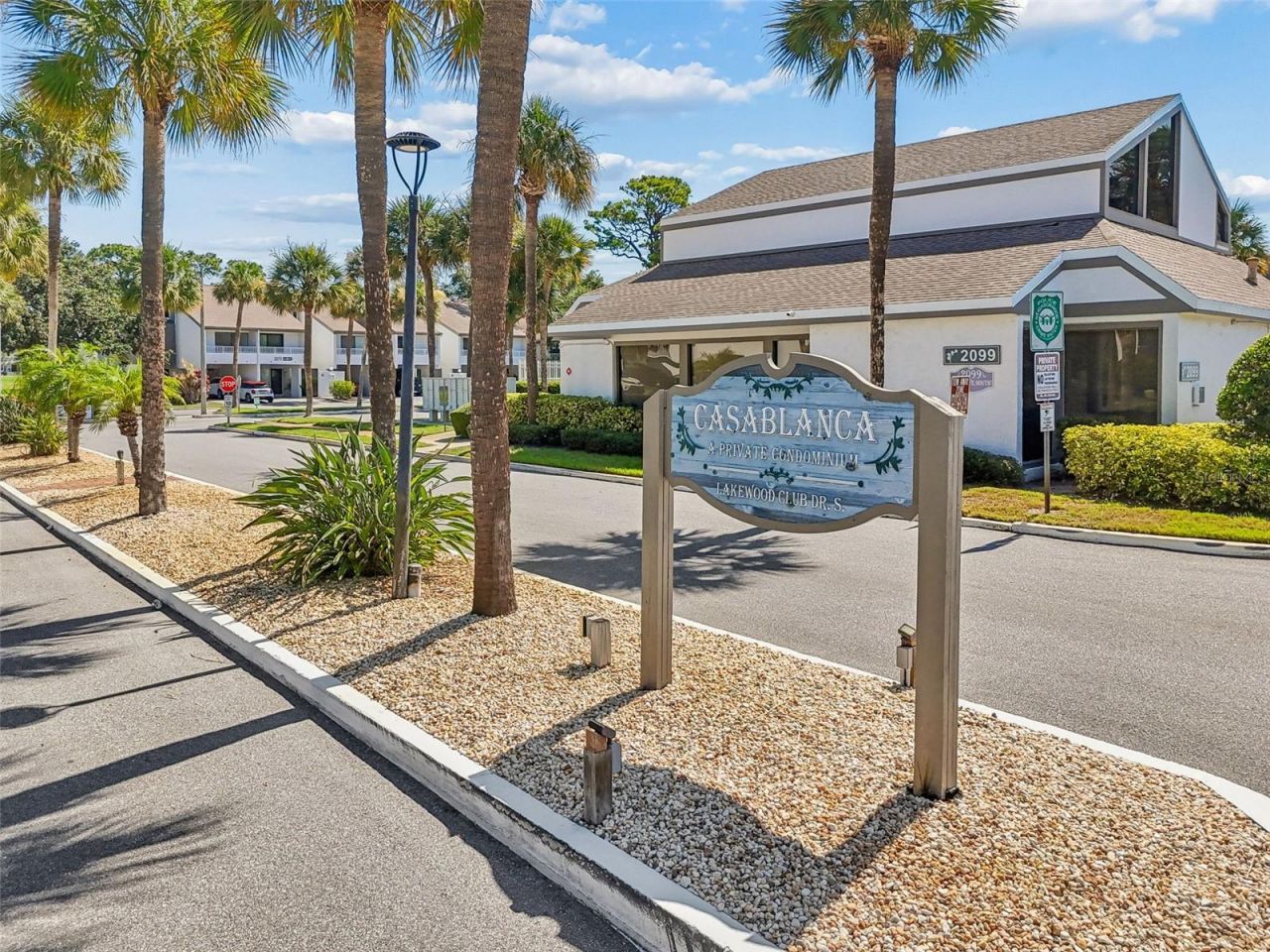 2117 Lakewood Club Drive S, Unit 7-N, Saint Petersburg, FL 33712 Photo