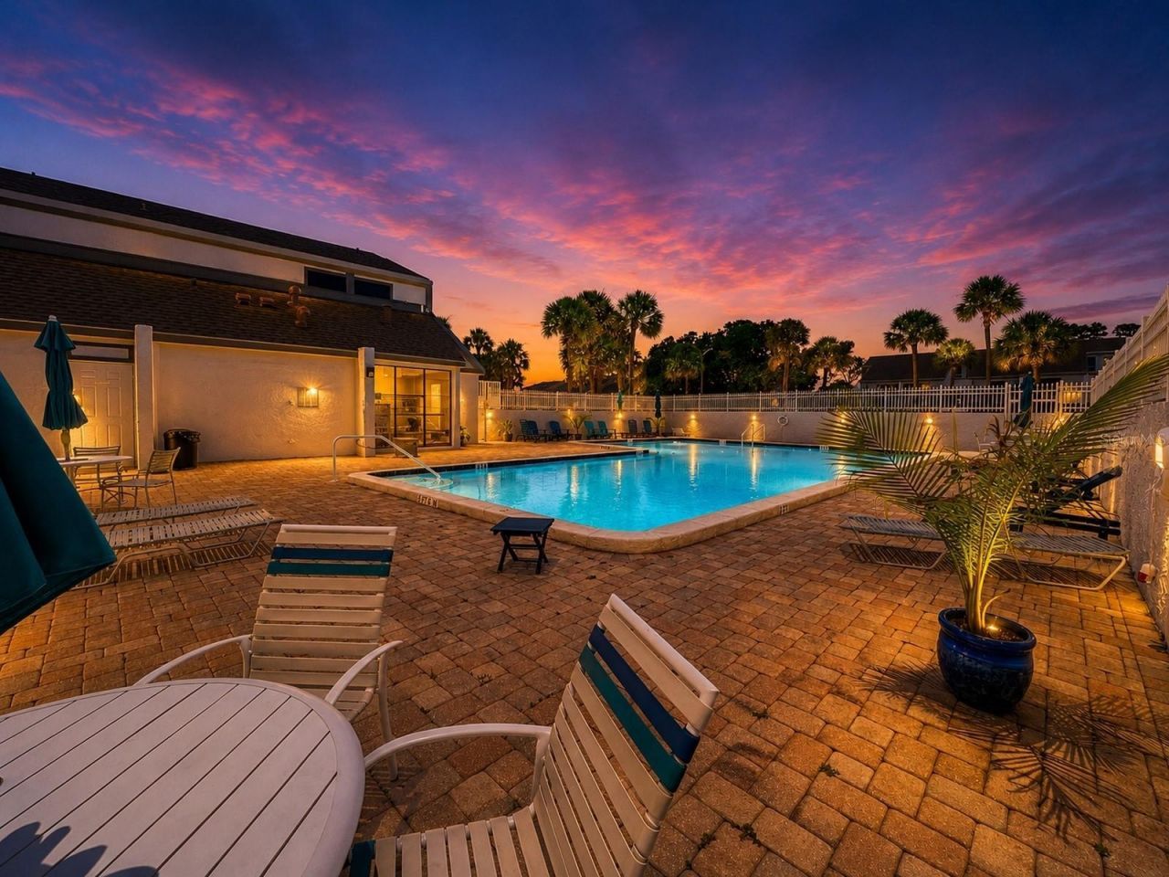 2117 Lakewood Club Drive S, Unit 7-N, Saint Petersburg, FL 33712 Photo