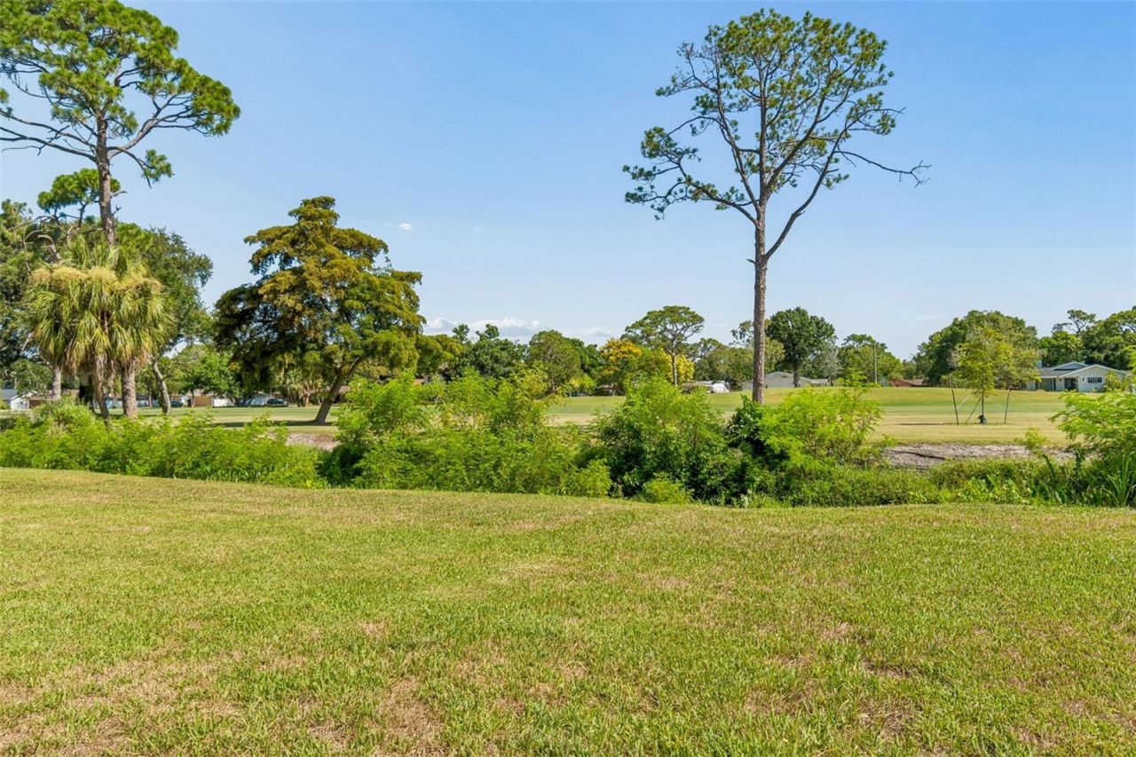 2117 Lakewood Club Drive S, Unit 7-N, Saint Petersburg, FL 33712 Photo